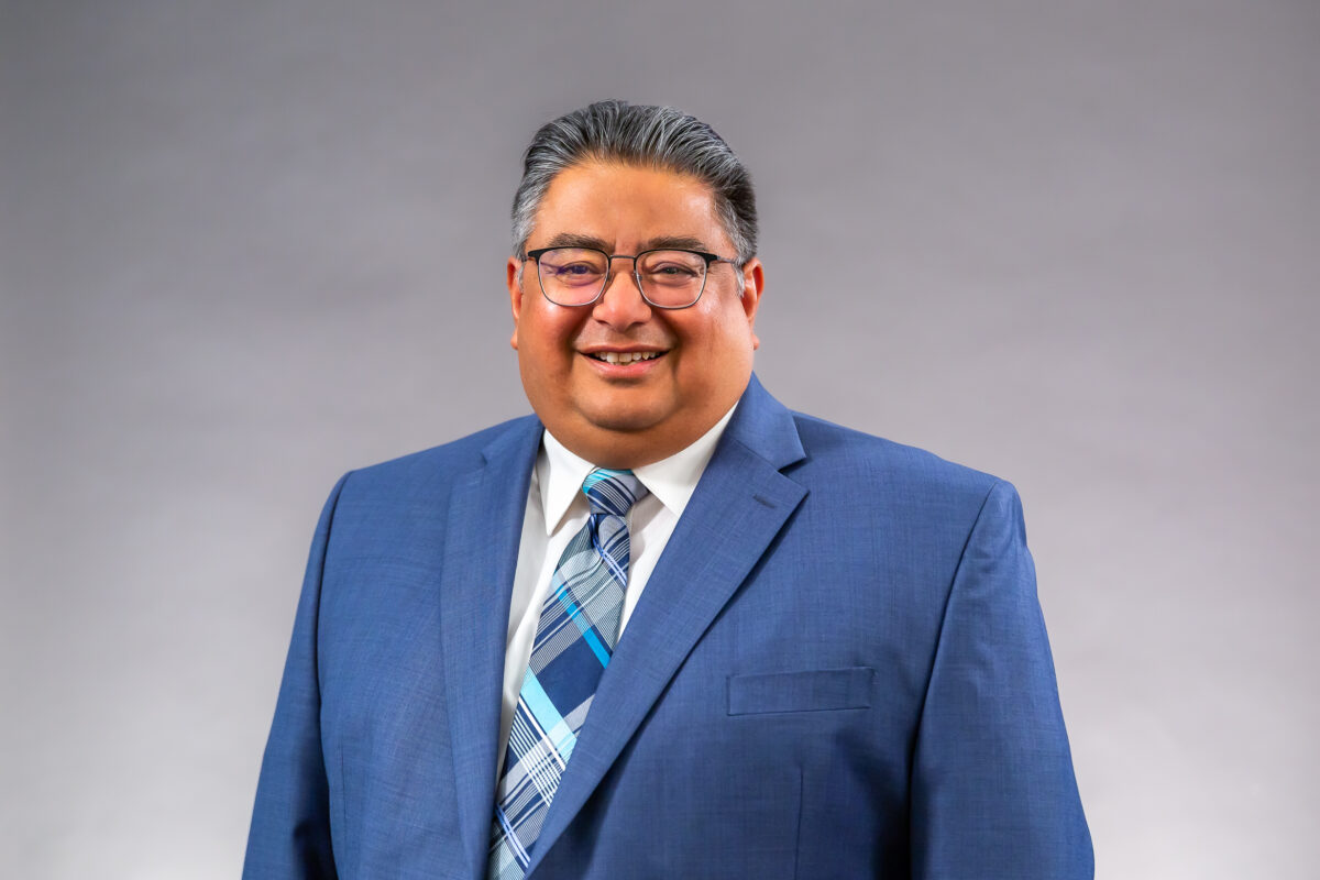 Rev. Dr. Robert Ortiz